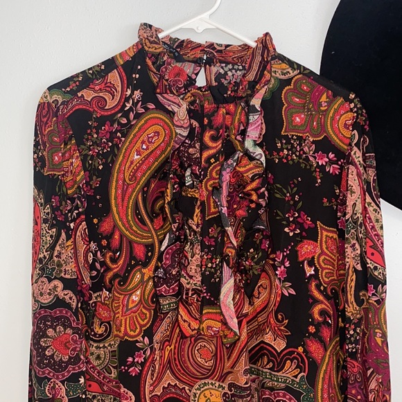 Zara Blouse - Picture 2 of 6